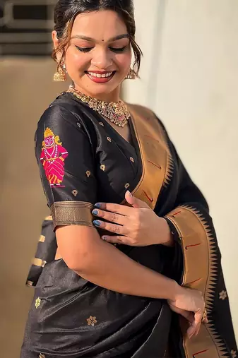 Black woven design zari kanjeevaram saree