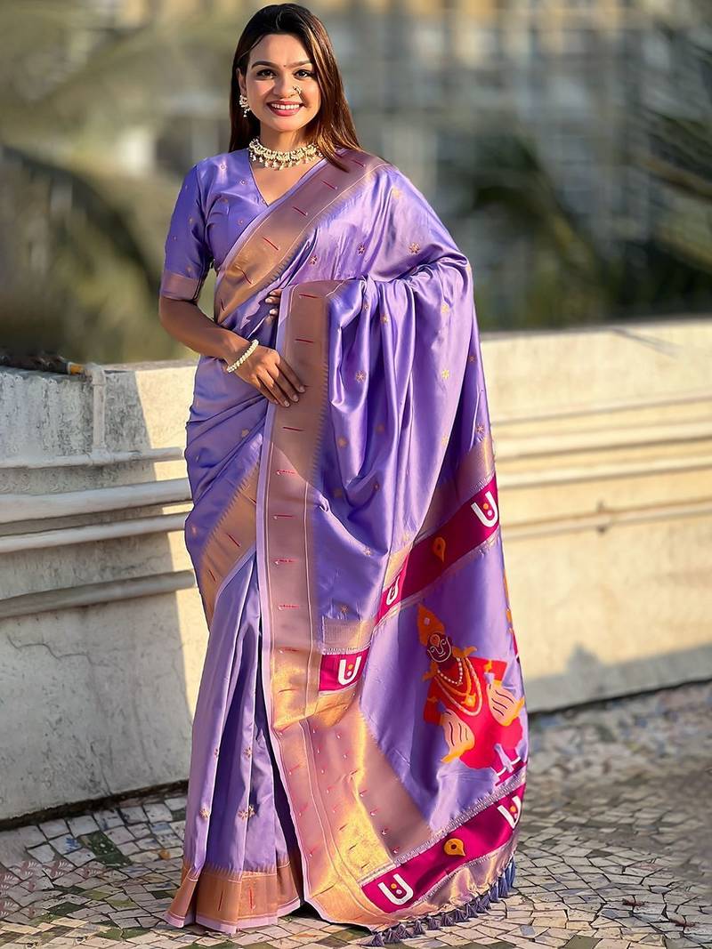 Lavender floral zari kanjeevaram saree