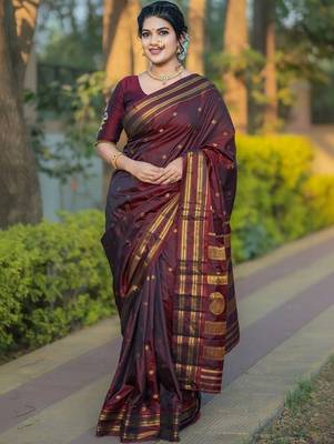 Maroon woven design zari silk blend kanjeevaram saree 1