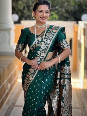 Green ethnic motifs zari silk blend handloom banarasi saree 2
