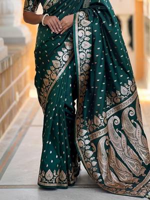 Green ethnic motifs zari silk blend handloom banarasi saree 3