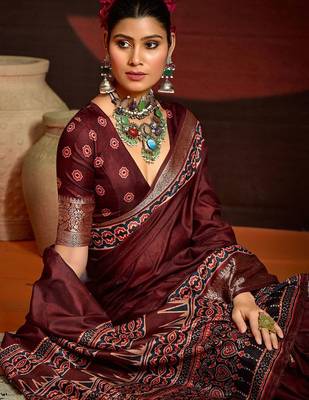 Maroon ethnic motifs digital print banarasi saree 4