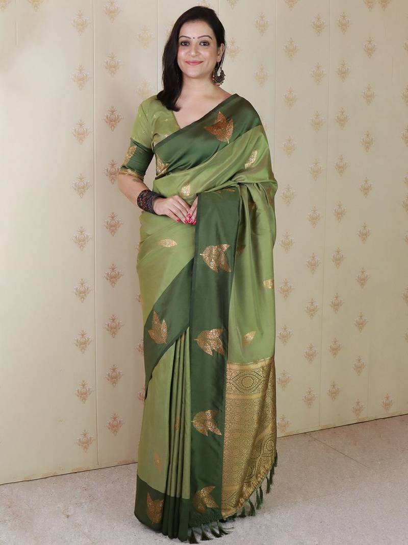 Green woven design zari silk blend banarasi saree