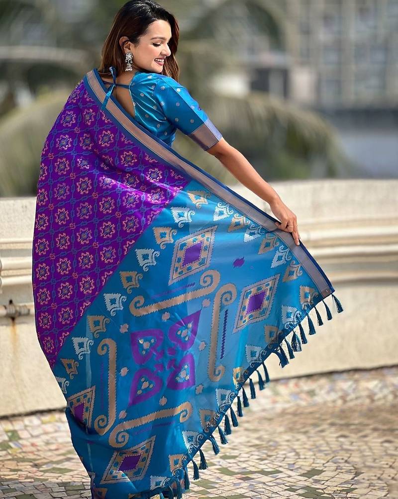 Violet woven design zari kanjeevaram saree