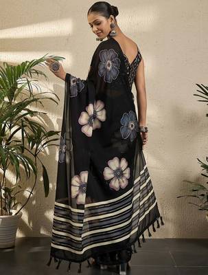 Black floral printed saree with blouse piece 3