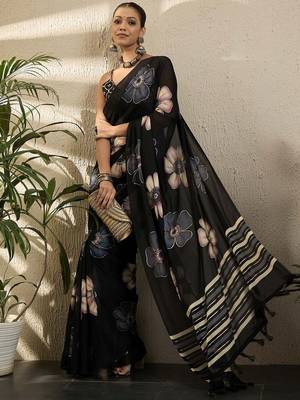 Black floral printed saree with blouse piece 4