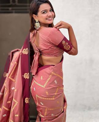 Coral woven design zari silk blend banarasi saree 5