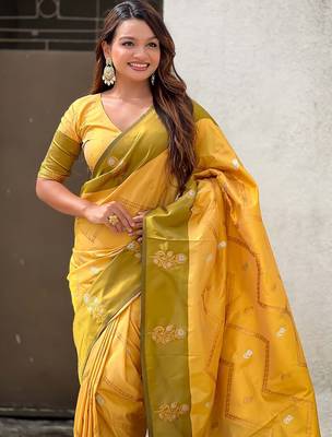 Yellow woven design zari silk blend banarasi saree 4