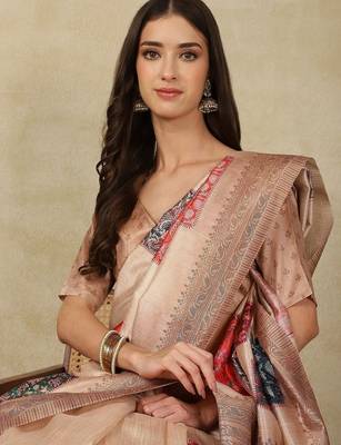 Beige woven design daily wear saree with matching blouse 4