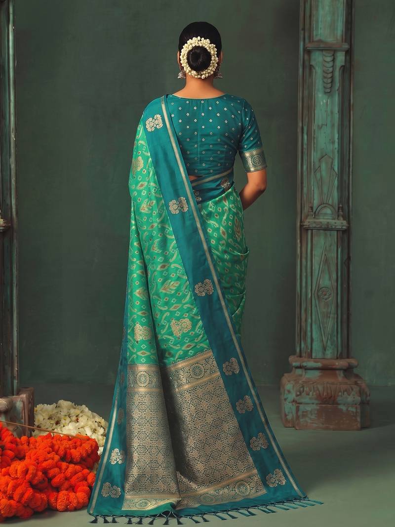 women's sea green soft pochampally saree with zari border for festive & traditional wedding wear