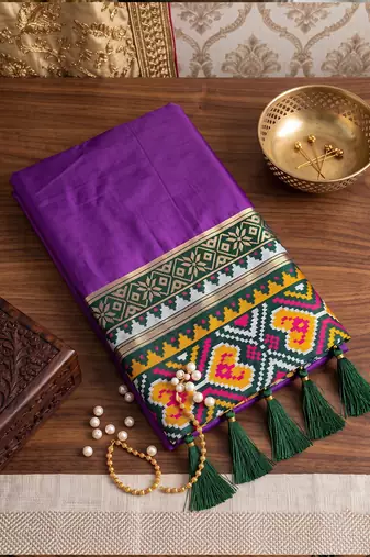 purple soft silk blend saree for women with olive green blouse festive ethnic traditional wear