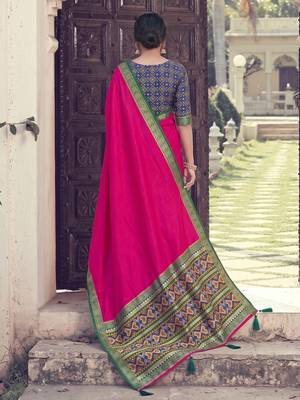 rani pink soft silk blend saree for women with navy blue blouse festive party wedding saree 2