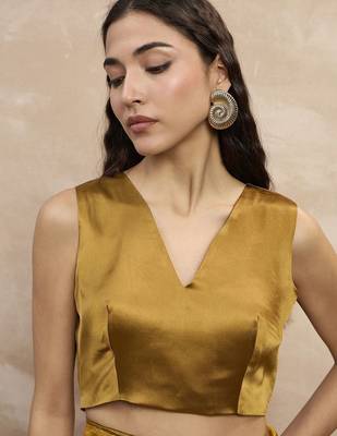 Mustard embellished beads and stones border saree 2