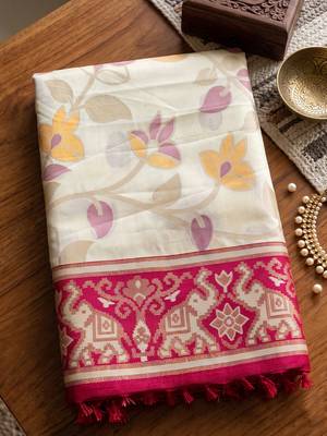 off white & rani pink pochampally soft saree for women | festive traditional wear 4