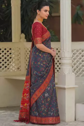 dark grey & maroon pochampally soft saree for women | festive traditional party wear
