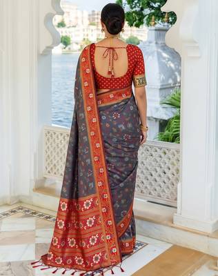 grey & maroon pochampally soft saree for women | festive wedding traditional party wear 2