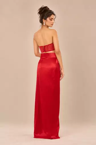 Red embroidered mashroo silk drape skirt set with embroidered cape