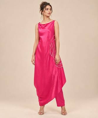 Hot pink embroidered mashroo silk kurta and pant set 3