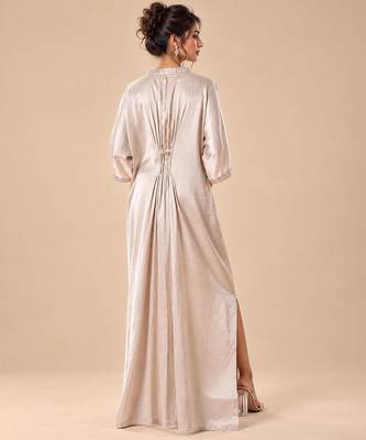 Silver embroidered mashroo silk drape kaftan 3