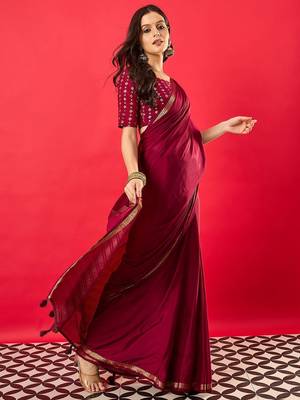 Burgundy woven design zari banarasi saree 3