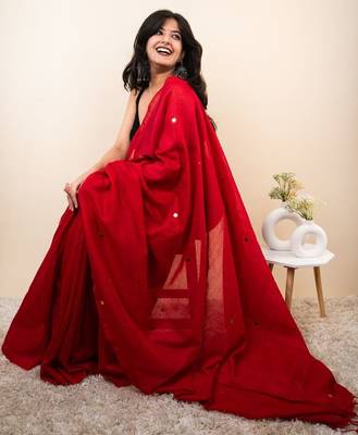 Red embellished beads and stones khadi saree 4