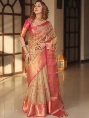 Beige floral embroidered silk blend designer banarasi saree 3