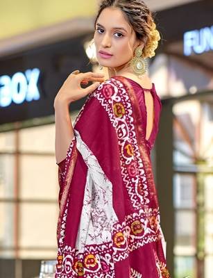 Maroon batik printed  cotton saree 5