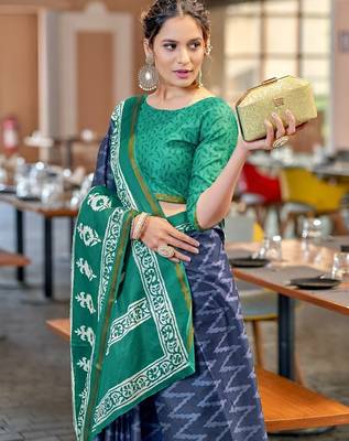 Blue printed  cotton designer saree with blouse 2
