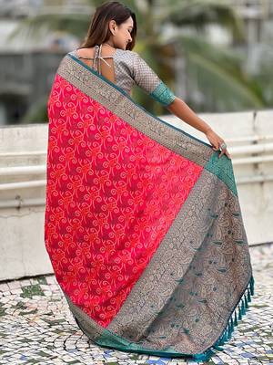 Pink ethnic motifs woven design zari patola saree 3