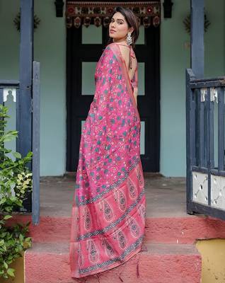 Pink women ethnic motifs printed  linen saree 2