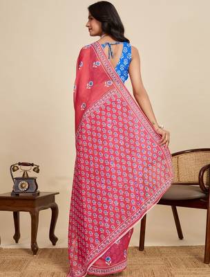 Pink floral printed  linen saree with an unstitched blouse 3