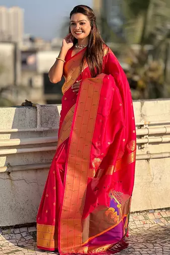 Pink woven design zari silk blend paithani saree