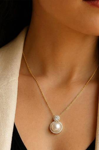 White elegant pendant chain cz pearl studded casual daily wear jewelry for women