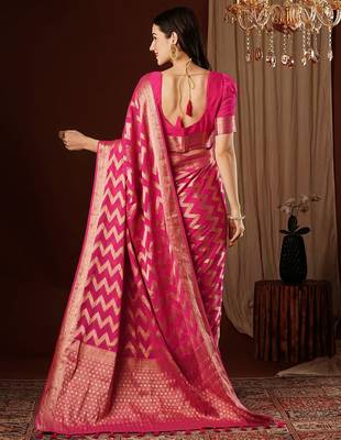 Magenta striped zari  georgette saree 2