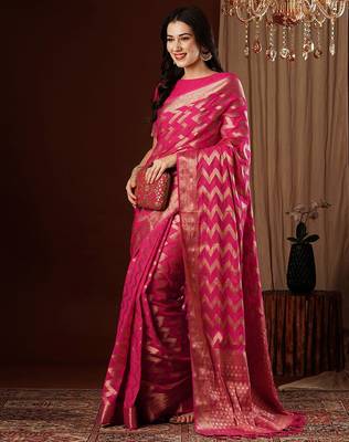 Magenta striped zari  georgette saree 3