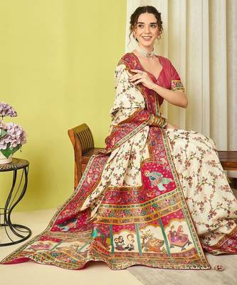 Cream woven design zari banarasi saree 4