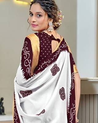 White bandhani printed zari border  cotton saree with blouse piece 5