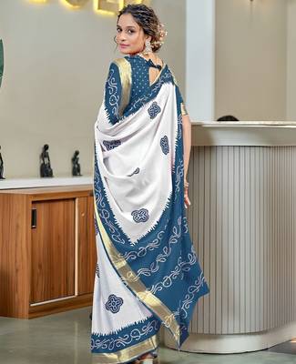 Blue bandhani printed  cotton saree with blouse piece 2