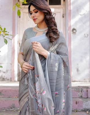 Grey ethnic motifs printed zari  cotton saree 4