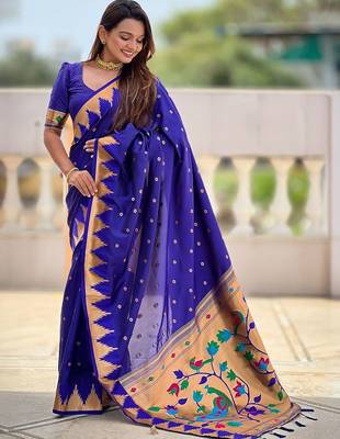 Blue ethnic motif ethnic motif zari kanjivaram paithani saree 3