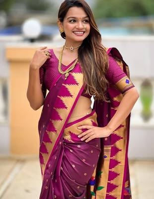 Maroon ethnic motifs zari kanjeevaram saree 5