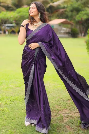 Purple women polka dots print saree
