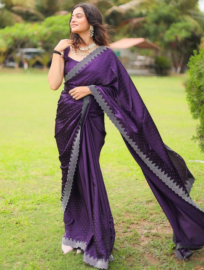 Purple women polka dots print saree
