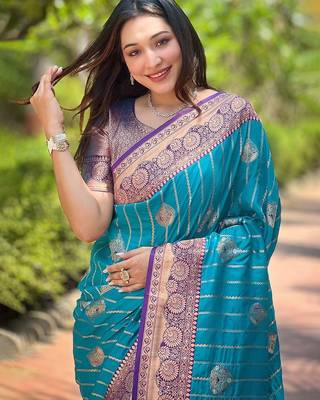Blue woven design zari kanjeevaram saree 3