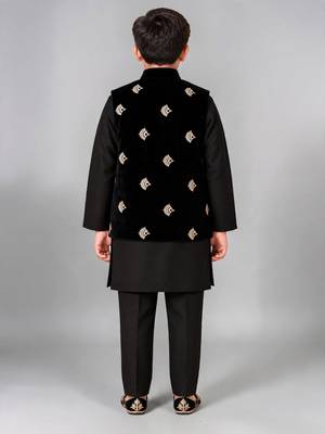 Boys black cotton blend kurta trouser set with velvet floral elephant embroidered waistcoat 2