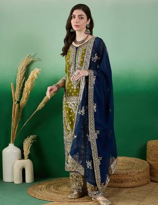 Women's faux georgette fabric zari embroidery kurtaset with dupatta 2