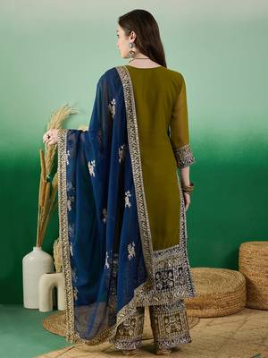 Women's faux georgette fabric zari embroidery kurtaset with dupatta 3