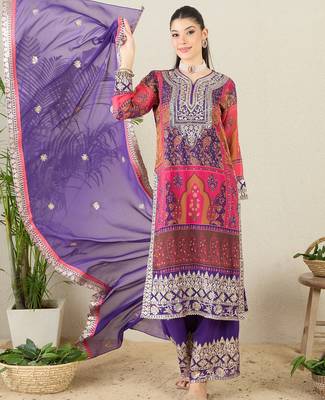 Women's faux georgette fabric zari embroidery kurtaset with dupatta 1
