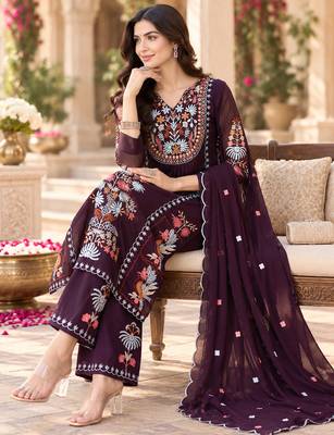 Women's faux georgette fabric thread embroidery kurta set with dupatta 5