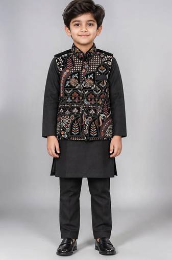 Boys black cotton blend kurta trouser set with velvet floral embroidered sequined waistcoat